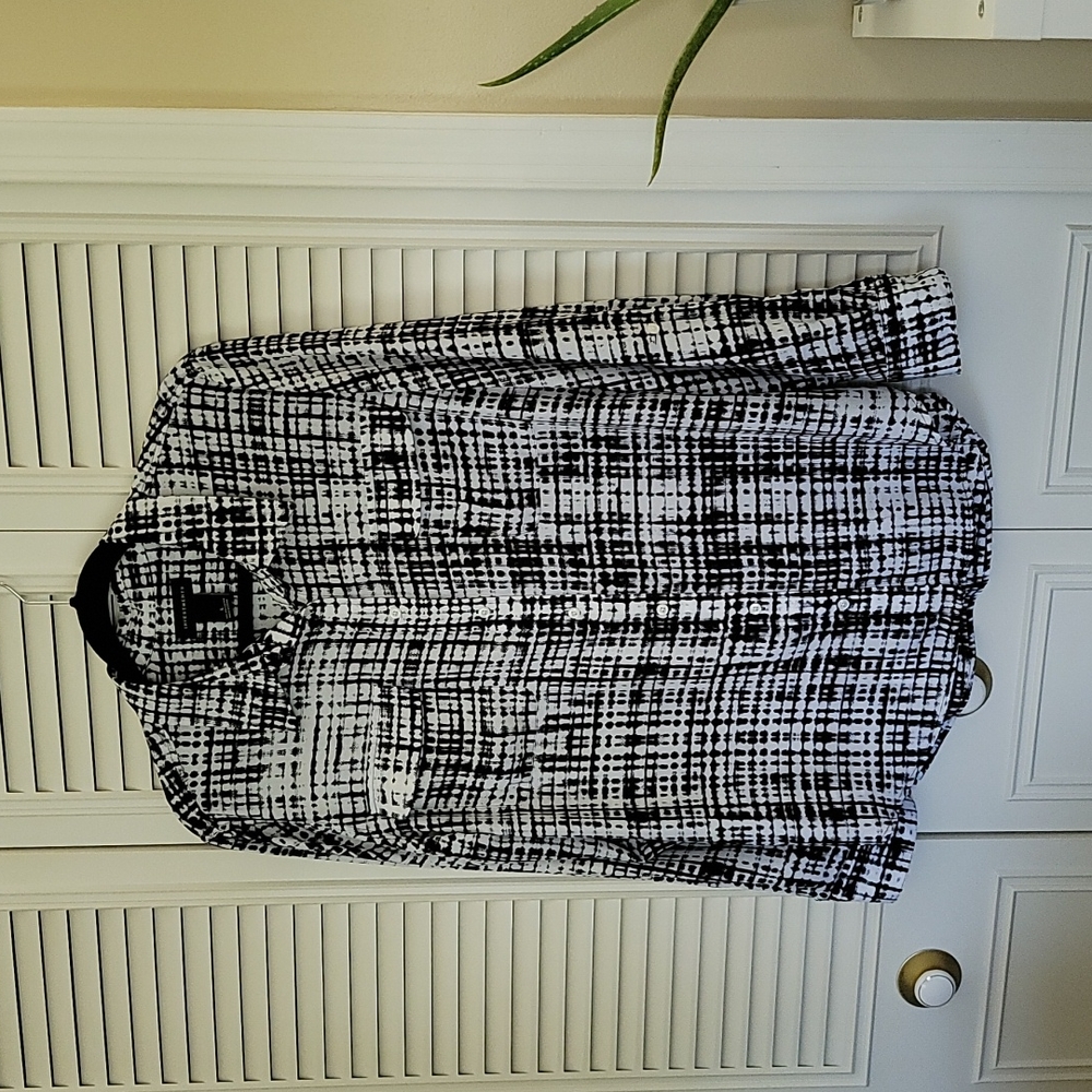 Investments black & white blouse
